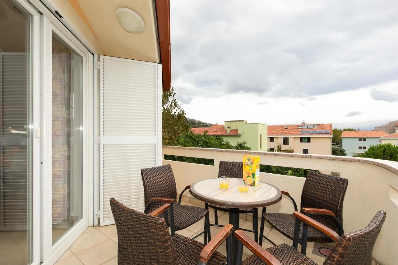 Villamarebaska Apartamento Baška